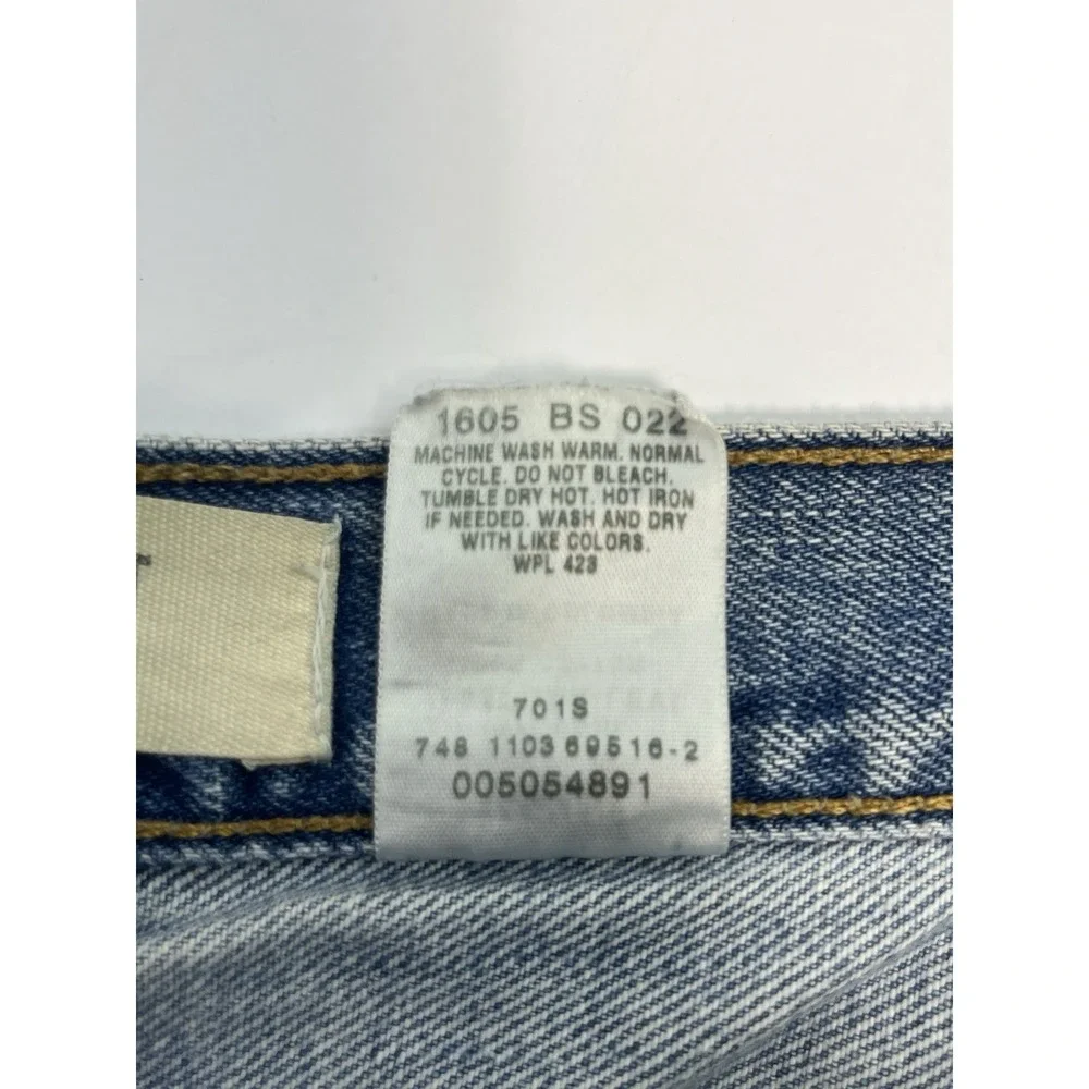 Levi's 505 Jeans 34x32 Straight Fit Light Wash Denim Y2K Classic Style